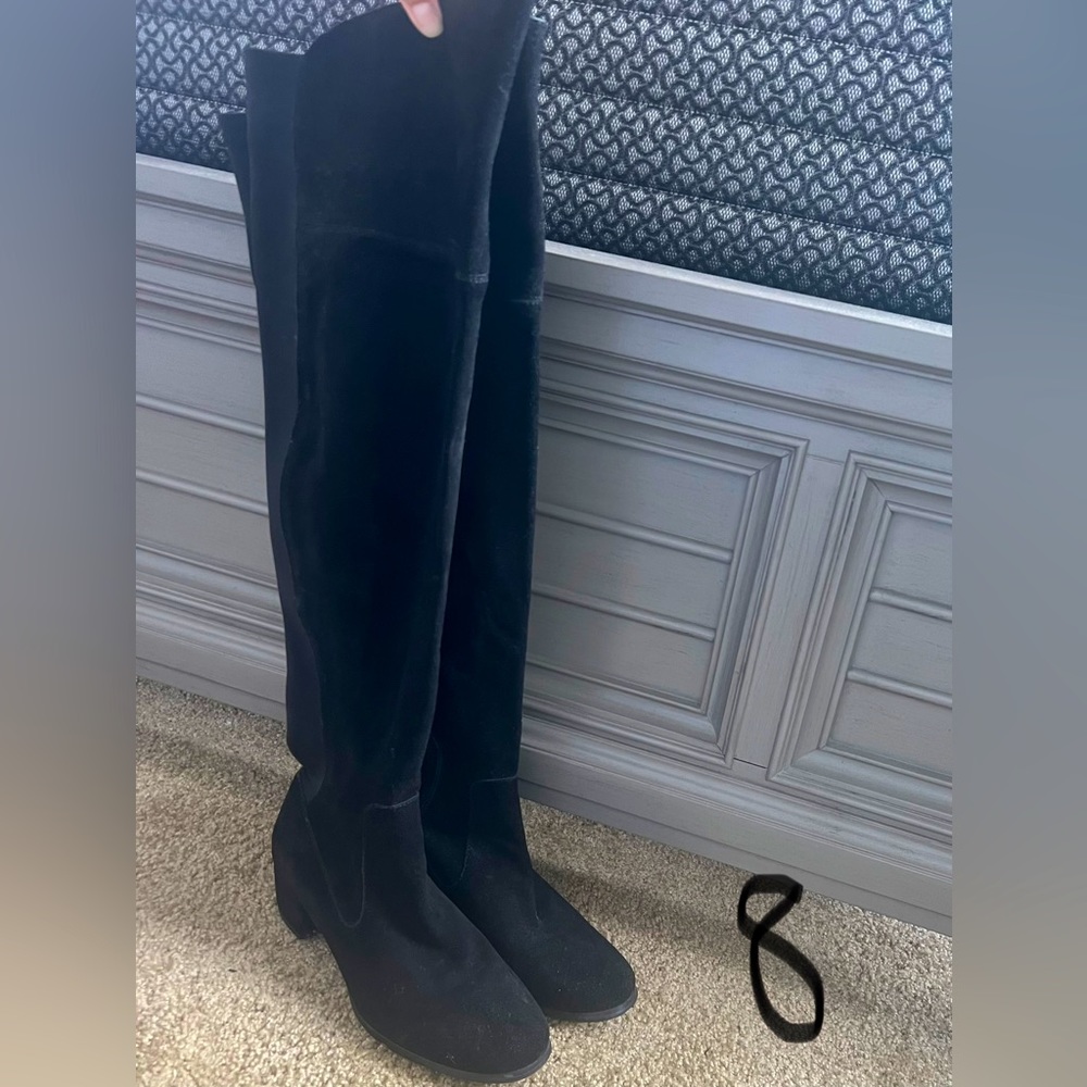 Chinese Laundry Knee high black boots